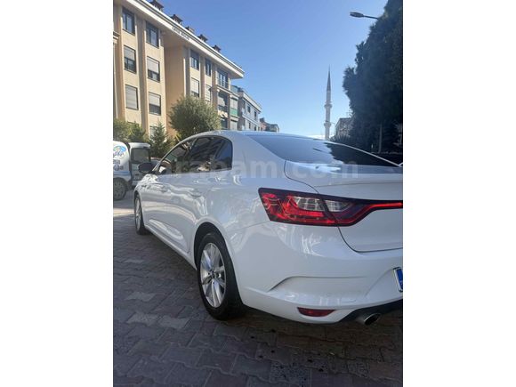 Sahibinden Renault Megane 1.5 Blue DCI Touch 2020 Model 