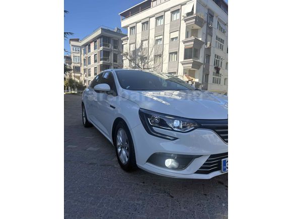 Sahibinden Renault Megane 1.5 Blue DCI Touch 2020 Model 