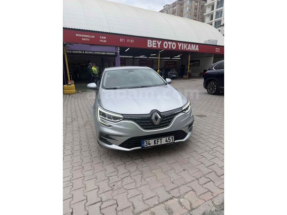 Sahibinden Renault Megane 1.3 TCe Icon 2024 Model İstanbul 29.000 km Gri (Gümüş)