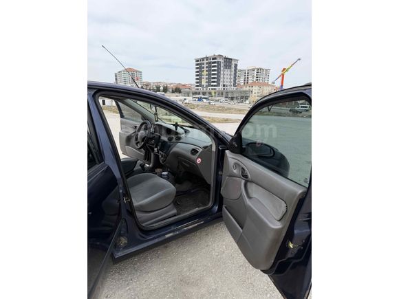 Sahibinden Ford Focus 1.6 Ambiente 2000 Model 