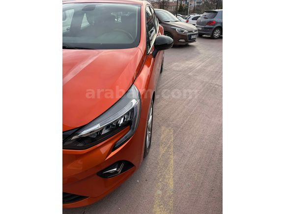 Sahibinden Renault Clio 1.0 TCe Touch 2023 Model 