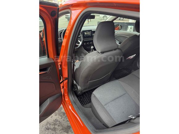 Sahibinden Renault Clio 1.0 TCe Touch 2023 Model 