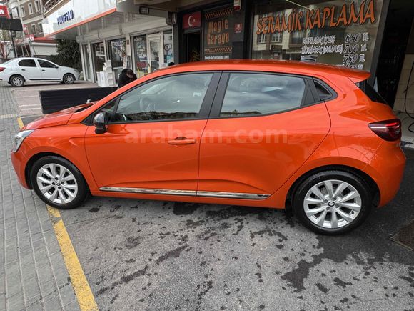 Sahibinden Renault Clio 1.0 TCe Touch 2023 Model 
