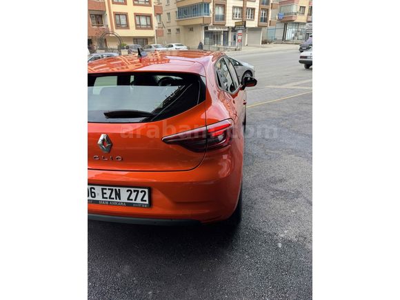 Sahibinden Renault Clio 1.0 TCe Touch 2023 Model 