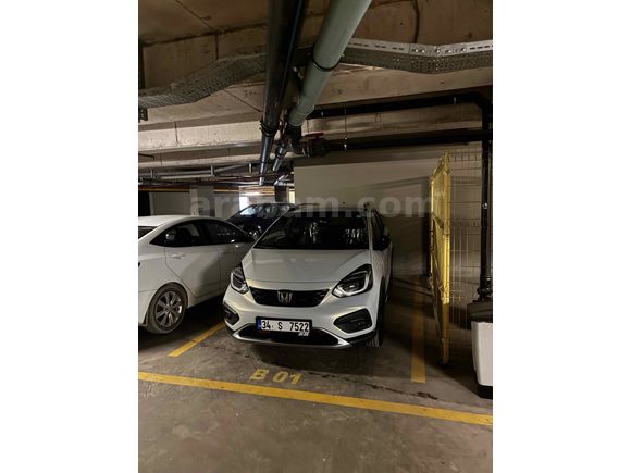 Sahibinden Honda Jazz 1.5 Hybrid Crosstar 2025 Model 14 KM