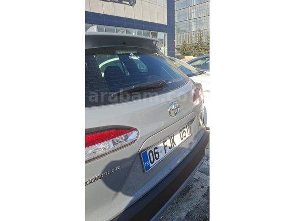 Sahibinden Toyota Corolla Cross 1.8 Hybrid Flame 2025 Model Ankara 19.000 km Gri