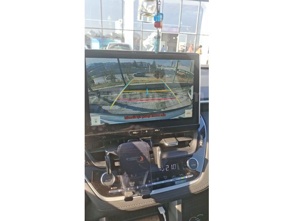 Sahibinden Toyota Corolla Cross 1.8 Hybrid Flame 2025 Model Ankara 19.000 km Gri