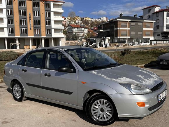 10 Yıllık Sahibinden Ford Focus 1.6 Ambiente 1999 Model 