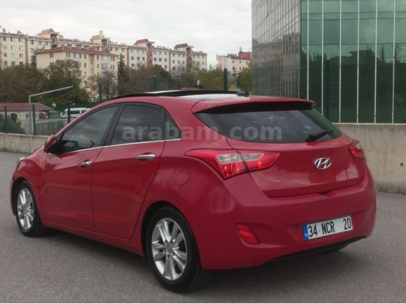 son fiyat gel al Sahibinden Hyundai i30 1.6 CRDi Elite 2013 Model