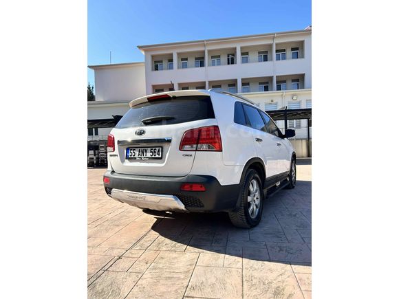 Sahibinden Kia Sorento 2.2 CRDi XM 2011 Model  268.000 km Beyaz