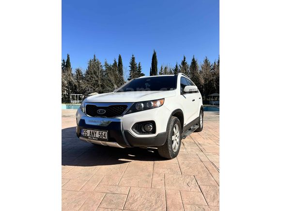 Sahibinden Kia Sorento 2.2 CRDi XM 2011 Model  268.000 km Beyaz