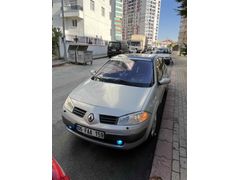 Sunrooflu düşük km Megane 2