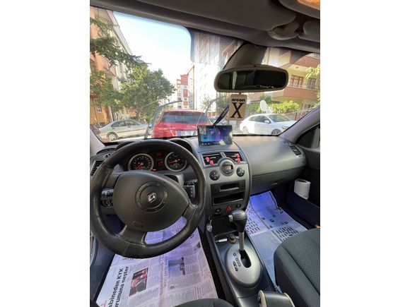 Sunrooflu düşük km Megane 2