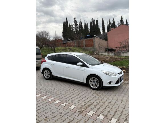 Sahibinden Ford Focus 1.6 TDCi Trend X 2012 Model  232.000 km Beyaz   Son fiyat