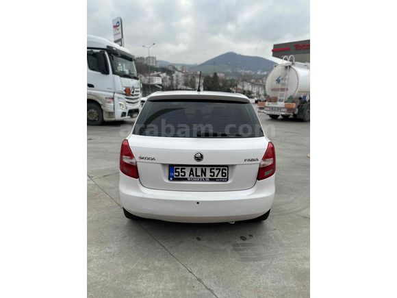 
2013 Skoda Fabia Ambition | Açıklamayı  Okuyun