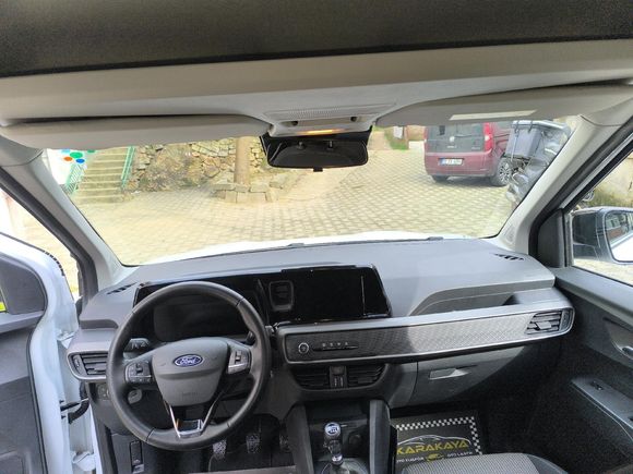 Sahibinden Ford Tourneo Courier 1.5 EcoBlue Deluxe 2024 Model
