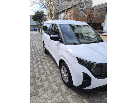 Sahibinden Ford Tourneo Courier 1.5 EcoBlue Deluxe 2024 Model