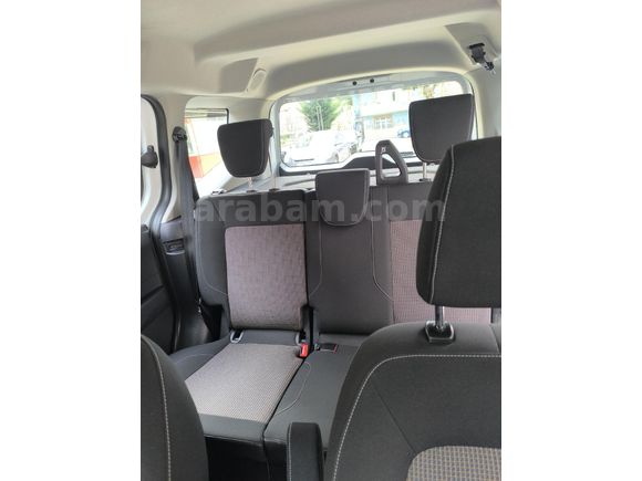 Sahibinden Ford Tourneo Courier 1.5 EcoBlue Deluxe 2024 Model