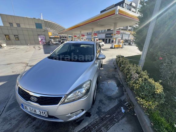 Sahibinden Kia Ceed 1.6 CRDi Cool 2011 Model 