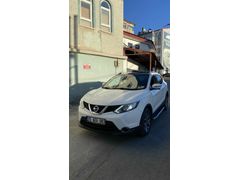 Bayrama kadar bu fiyat. Değilensiz, düşük kmli otomatik SUV. 2015 