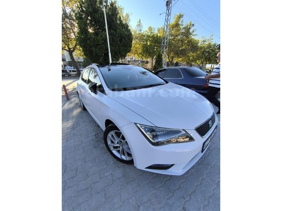 MEMURDAN SEAT LEON CR DİZEL OTOMATİK CAM TAVAN LED PAKET TERTEMİZ BAKIMLI