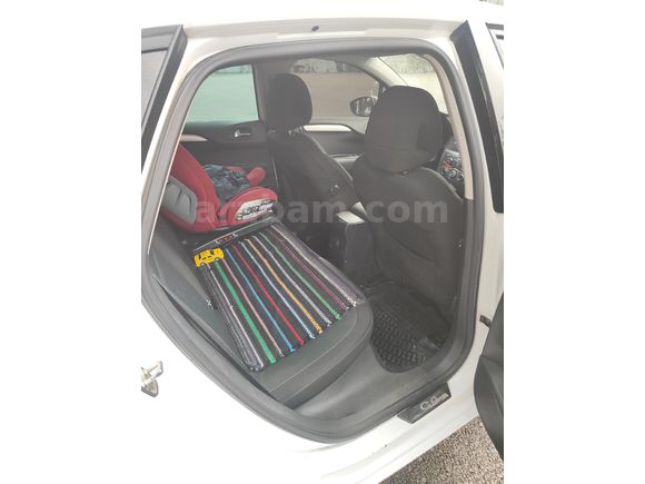 TEMİZ BAKIMLI CİTROEN C4 1.6 e-HDİ OTOMATİK COMFORD PLUS 193.000km