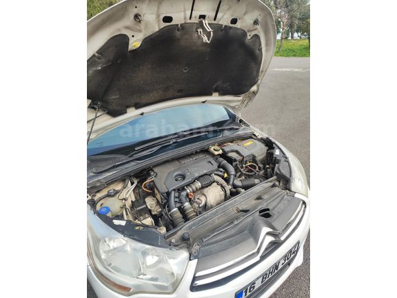 TEMİZ BAKIMLI CİTROEN C4 1.6 e-HDİ OTOMATİK COMFORD PLUS 193.000km