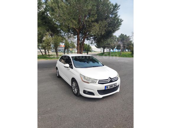 TEMİZ BAKIMLI CİTROEN C4 1.6 e-HDİ OTOMATİK COMFORD PLUS 193.000km