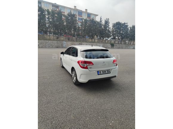 TEMİZ BAKIMLI CİTROEN C4 1.6 e-HDİ OTOMATİK COMFORD PLUS 193.000km