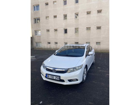 Sahibinden Honda Civic 1.6i VTEC ECO Elegance 2012 Model 