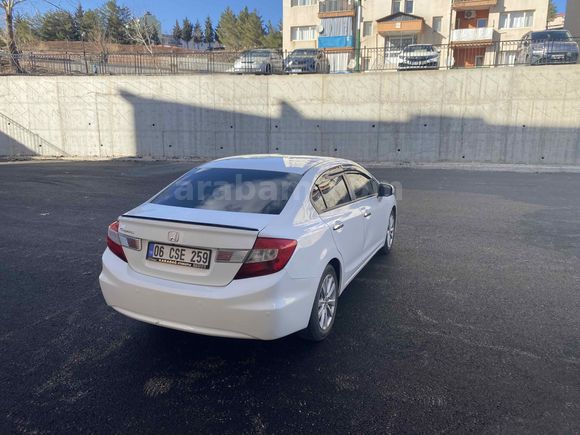 Sahibinden Honda Civic 1.6i VTEC ECO Elegance 2012 Model 