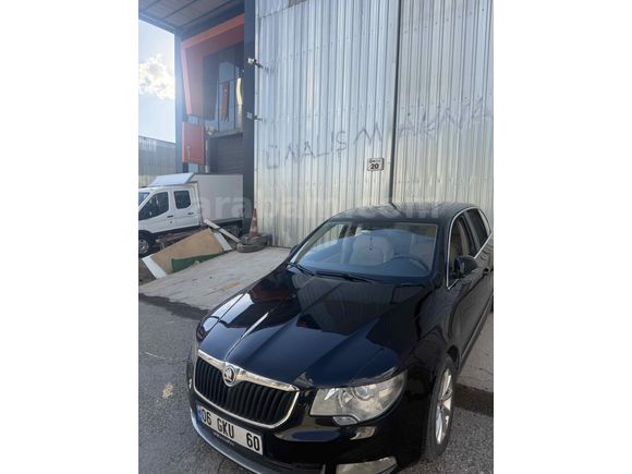 Sahibinden Skoda SuperB 1.6 TDI Elegance 2012 Model  Siyah