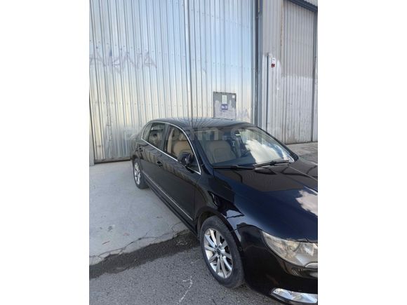 Sahibinden Skoda SuperB 1.6 TDI Elegance 2012 Model  Siyah