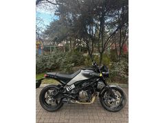Sahibinden Husqvarna Svartpilen 250 