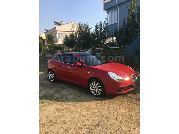  Alfa Romeo Giulietta 1.4 2013 model otomatik sunroof+ cam tavan 