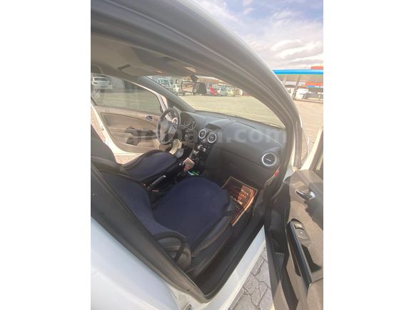 Sahibinden Opel Corsa 1.4 Twinport Active 2014 Model