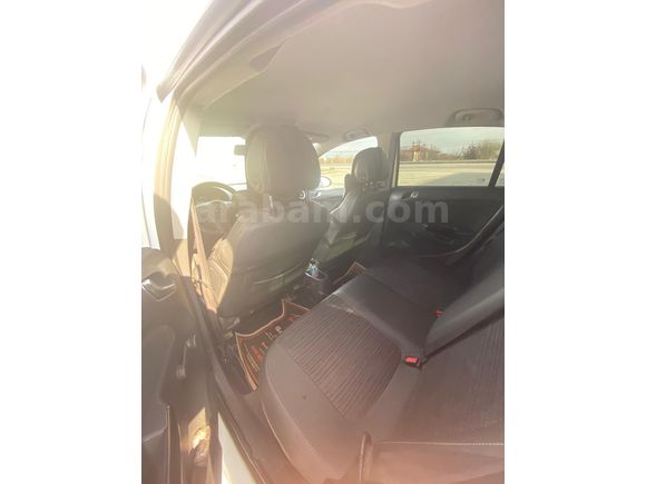 Sahibinden Opel Corsa 1.4 Twinport Active 2014 Model