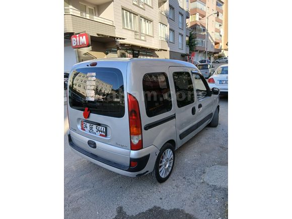 Sahibinden Renault Kangoo Multix 1.5 dCi Expression Chromeline 2010 Model