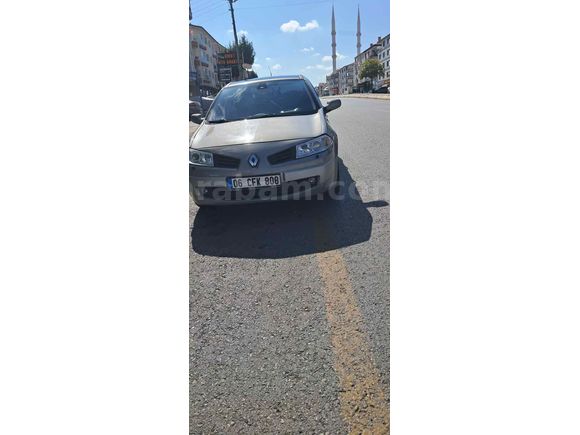 Sahibinden Renault Megane 1.6 Dynamique 2004 Model  216.000 km Bej