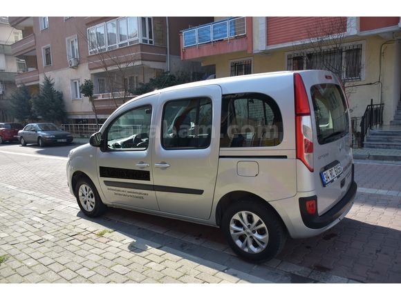 Sahibinden Renault Kangoo Multix 1.5 dCi Touch 2016 Model 