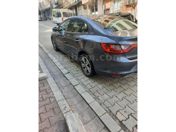Sahibinden Renault Megane 1.5 Blue DCI Touch 2022 Model