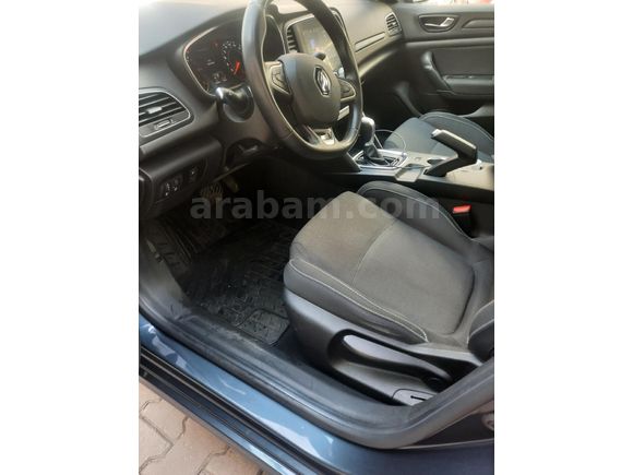 Sahibinden Renault Megane 1.5 Blue DCI Touch 2022 Model
