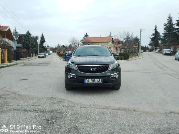 Sahibinden  kazasız değişensiz temiz aile aracı. 2014 Kia Sportage.