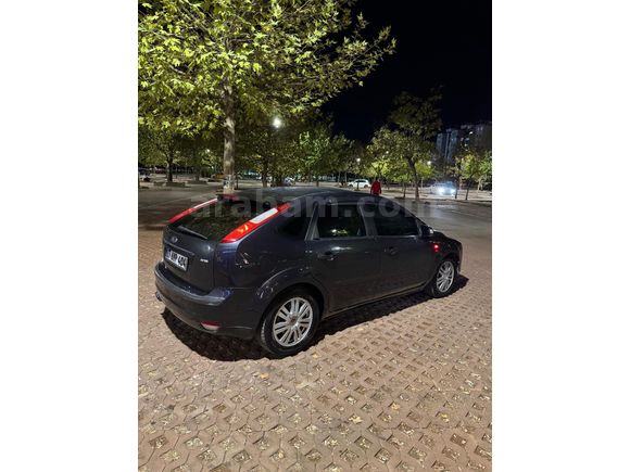 Sahibinden Ford Focus 1.6 TDCi Ghia 2006 Model