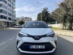 Sahibinden Toyota C-HR 1.2 Turbo Flame 2020 Model  67.000 km Beyaz