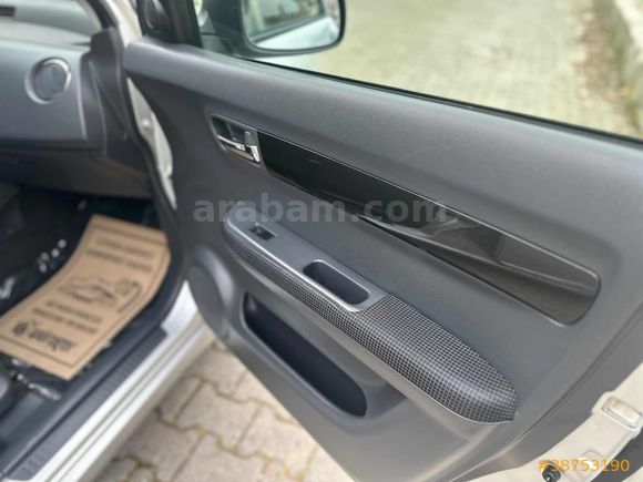 TAM OTOMATİK 2007 SUZUKİ SWİFT 1,5 151,000KM DEĞİŞENSİZ