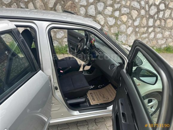 TAM OTOMATİK 2007 SUZUKİ SWİFT 1,5 151,000KM DEĞİŞENSİZ