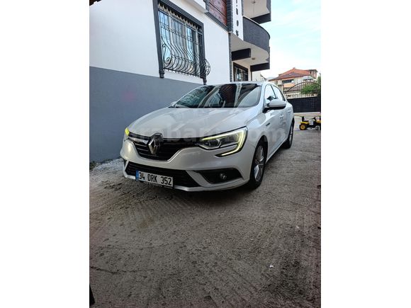 Megane 1.5 Blue DCI Touch 2020 Model otomatik