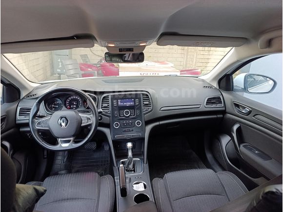 Megane 1.5 Blue DCI Touch 2020 Model otomatik