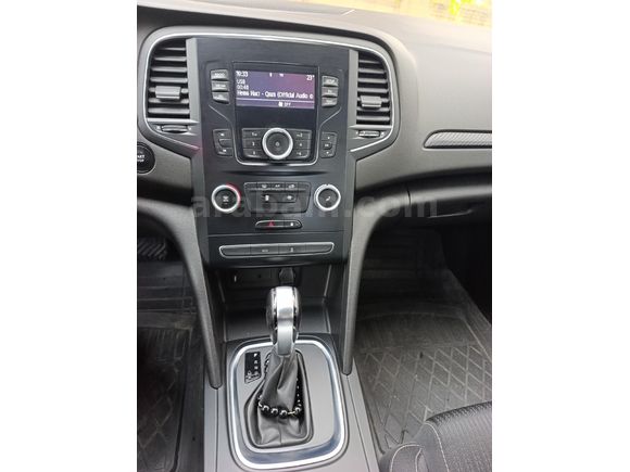 Megane 1.5 Blue DCI Touch 2020 Model otomatik